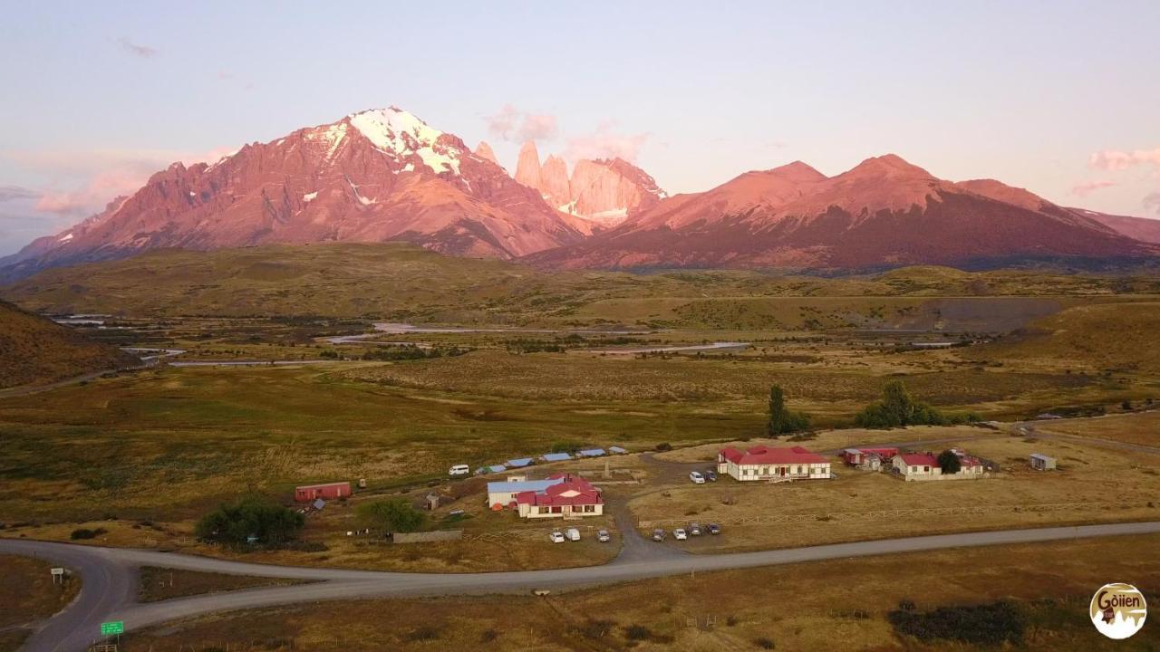 Auberge de jeunesse Goiien House à Torres del Paine National Park Extérieur photo
